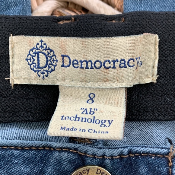 Democracy Frayed Hem Distressed Crop Jean - Picture 11 of 13